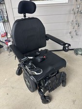 Quantum Edge 3 Stretto iLevel Power Wheelchair Black Green Elevating Seat