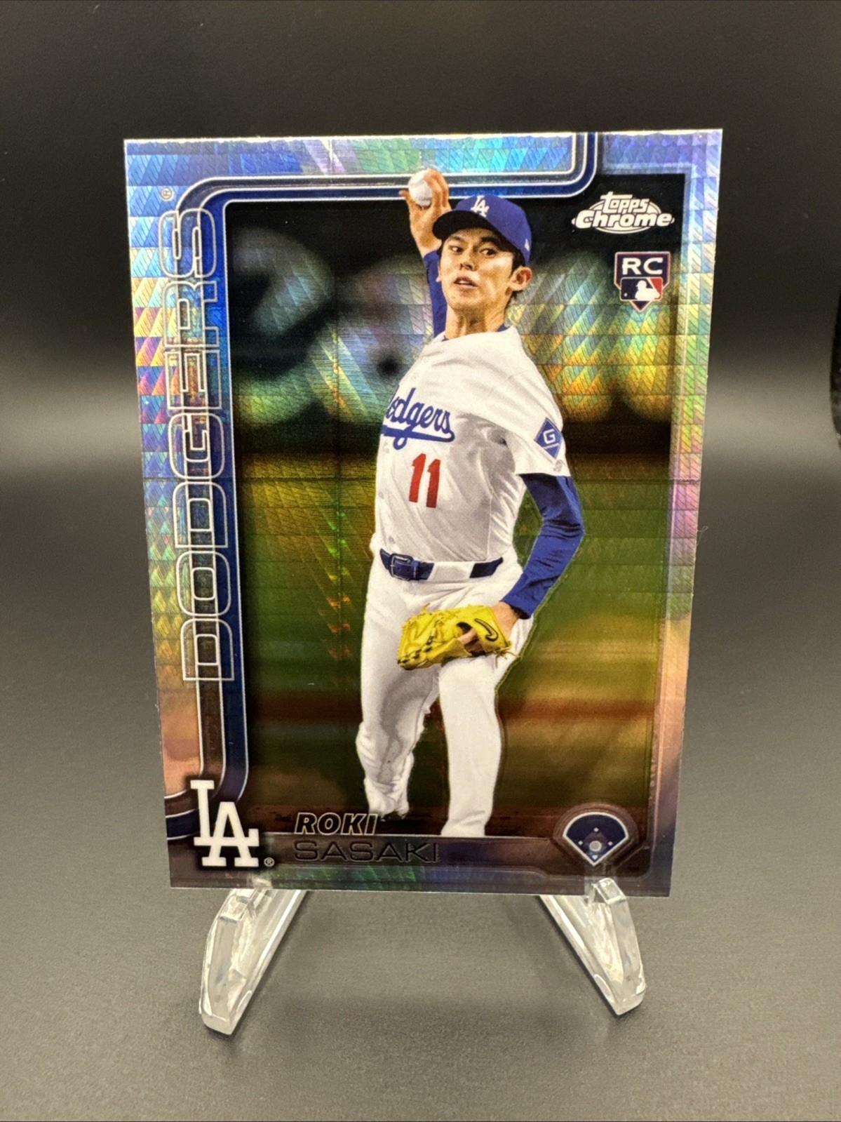 2025 Topps Chrome Roki Sasaki Pulsar Refractor #217 (RC)