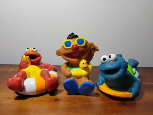 Mighty Jaxx Freeny's Hidden Dissectibles Sesame Street Gold Cookie