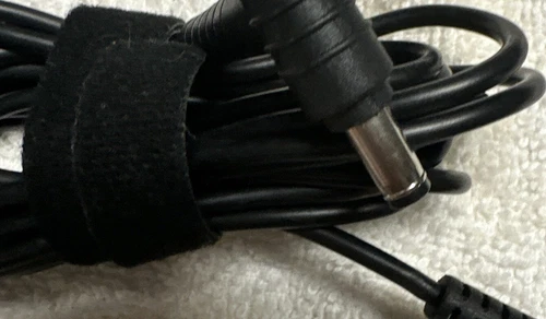 Genuine Chicony W10-040N1A W040R001L AC Acer Power Adapter Charger 19V 2.15A - Picture 4 of 5