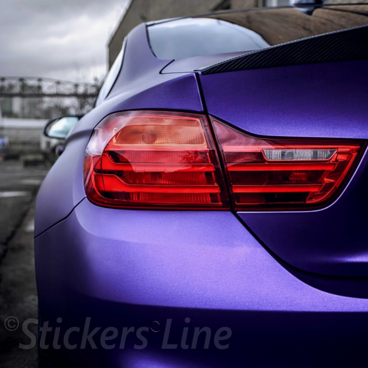 Pellicola Adesiva Carbonio Forgiato CompraFun - Per Auto E Moto, Viola Lucido, 30x150cm, Facile Applicazione - Foto 9