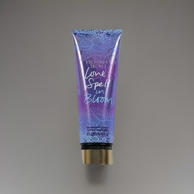 NEW Victoria Secret LOVE SPELL IN BLOOM Fragrance Body Lotion 8 oz