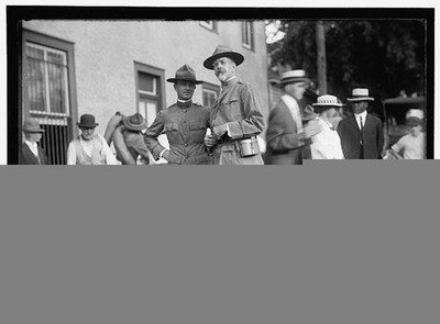 Photo:Colonial Beach VA 1916 National Guard of D.C. Col William E Harvey