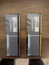 G. SKILL Trident Z RGB 16GB DDR4 3200 MHz PC4-17000 (F4-3200C16D-16GTZR)