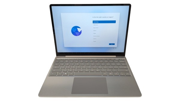 Microsoft Surface Laptop Go i5-1035G1 @ 1,00 GHz, 8 GB de RAM, 256 GB NVMe, Win 11 Pro