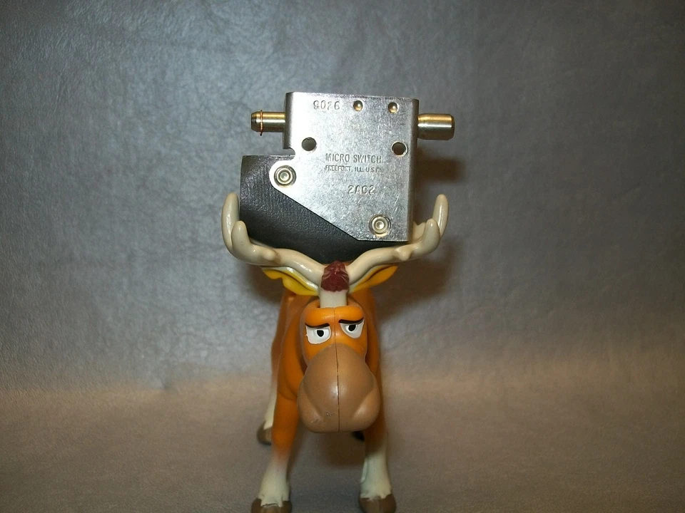 Honeywell 2AC2 Microswitch - Image 3 of 3