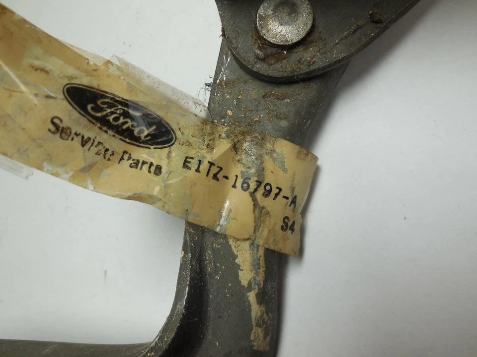 Nuevo de Lote Antiguo 1981-1989 Ford F100 F250 F350 Bronco capó bisagra LH E1TZ-16797-A Foto 3 de 3