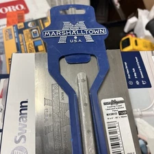 NEW Marshalltown MXS81D Steel Blade Durasoft Handle Finishing Trowel 18 L x 4 W