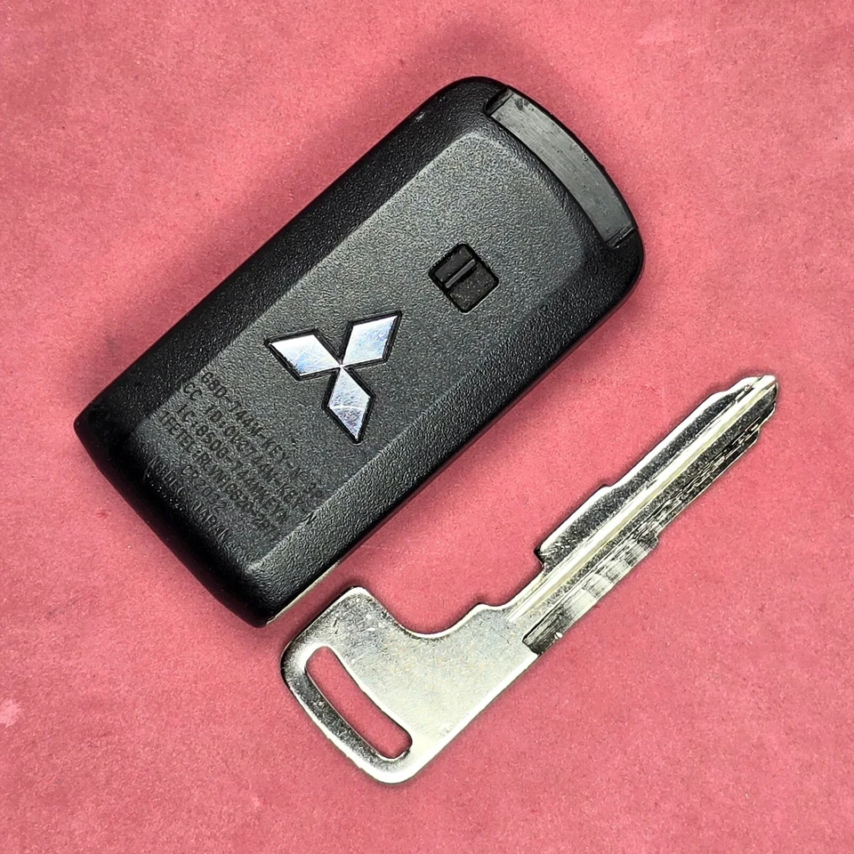 DESBLOQUEADO OEM Mitsubishi Outlander Smart Keyless Entry 3B - OUC744M-KEY-N Foto 2 de 2