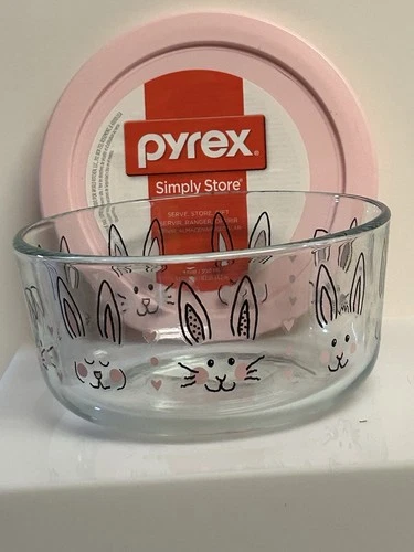 Pyrex Easter Bunny Hippity Hoppity 4-Cup Storage Bowl & Pink Lid 6" Diameter New