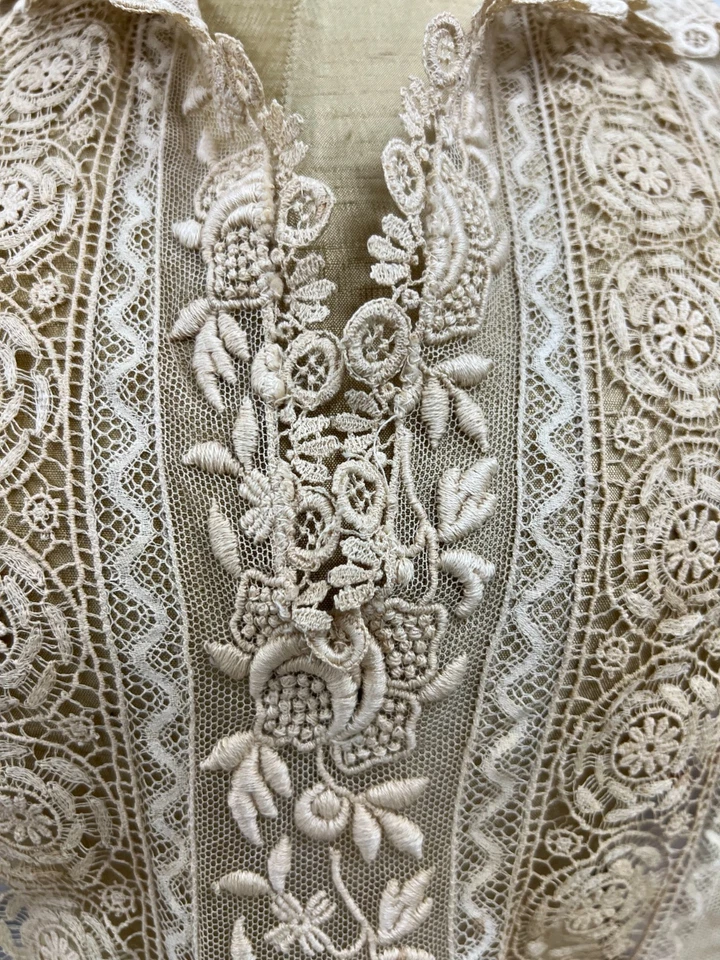 Antique lace women's bib. Europe, 1900. - Image 3 of 4