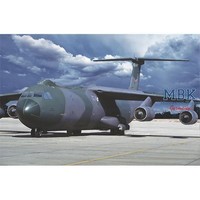 Roden ROD331 Lockheed C-141B Starlifter 1:144