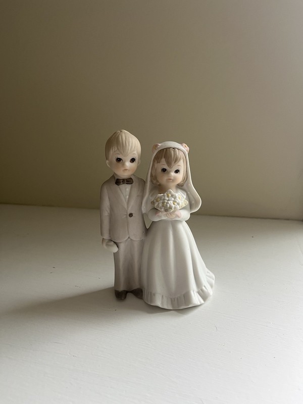 Bride and Groom Figurine Wedding Cake Topper Blonde China Ceramic