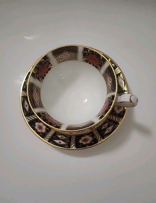 Royal Crown Derby Old Imari Tea Cup And Saucer England 1128 XXXIV