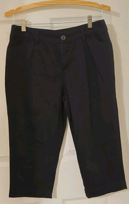 Women s St Johns Bay Black Capri Pants Size 8 Stretch Cropped Pockets 