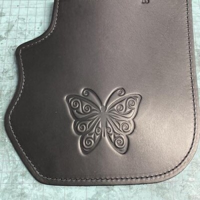 Captain Itch heat shield with butterfly embossing for Harley Softails 1990-2017