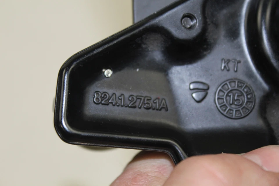  Soporte trasero izquierdo Ducati Monster 1200R 1200 R OEM soporte reposapiés clavija ¡BONITO! Foto 3 de 4