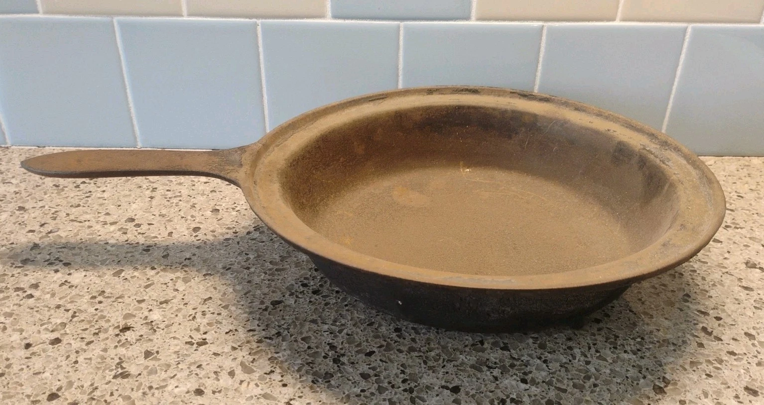 Gate Marked Cast Iron Spider Skillet c.1800's Three Leg Hearth Pan