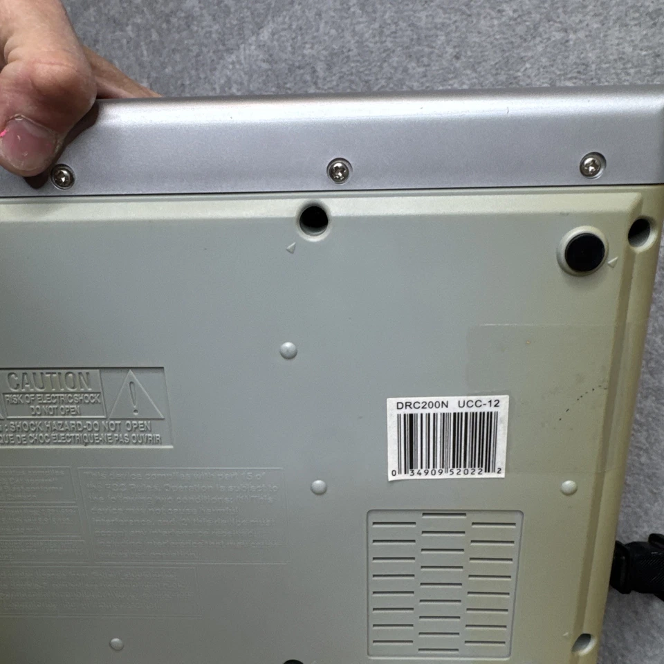 DVD player RCA DRC200N com controle remoto apenas para peças - Imagem 4 de 4