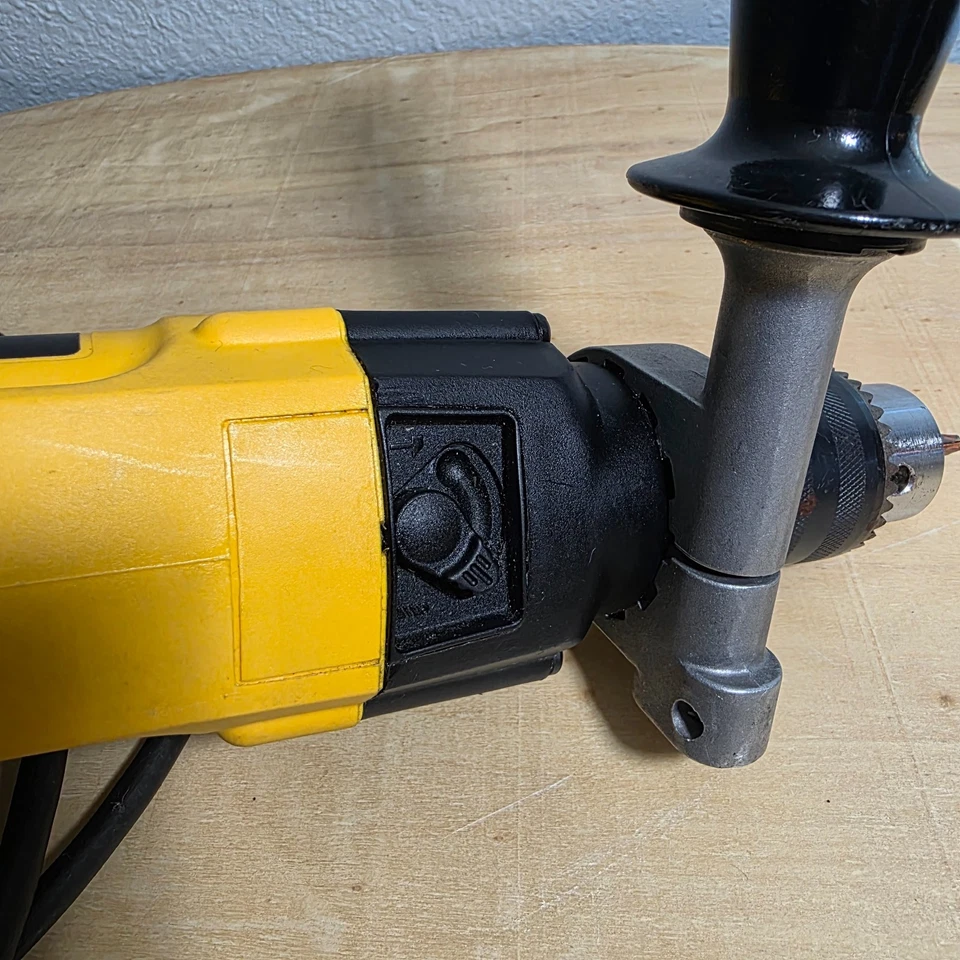 DEWALT DW511 1/2-Inch 7.8-Amp Corded Hammer Drill (J64) (USED LOCAL ONLY TEXAS) - Image 2 of 4
