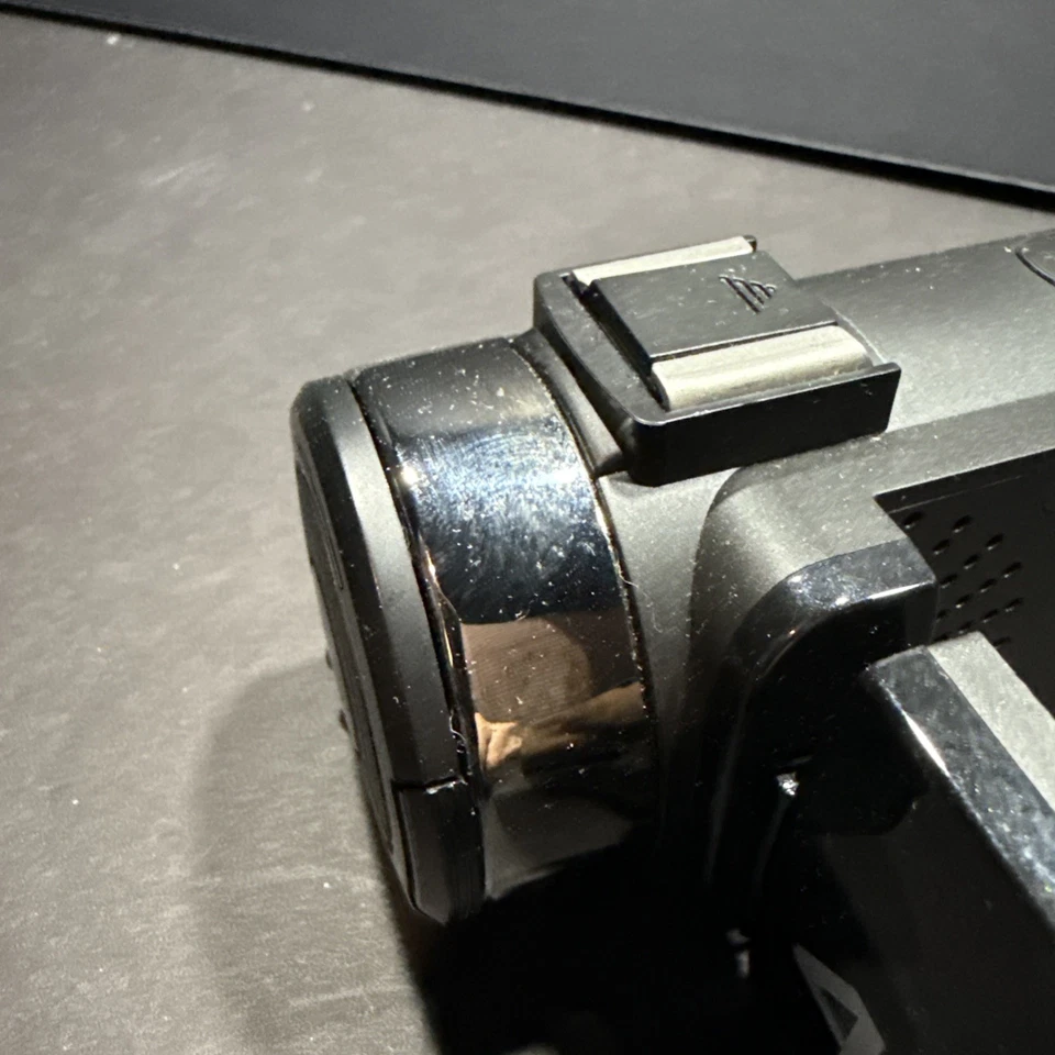 Vivitar DVR4K-BLK Compact Camcorder - Black - Image 3 of 4