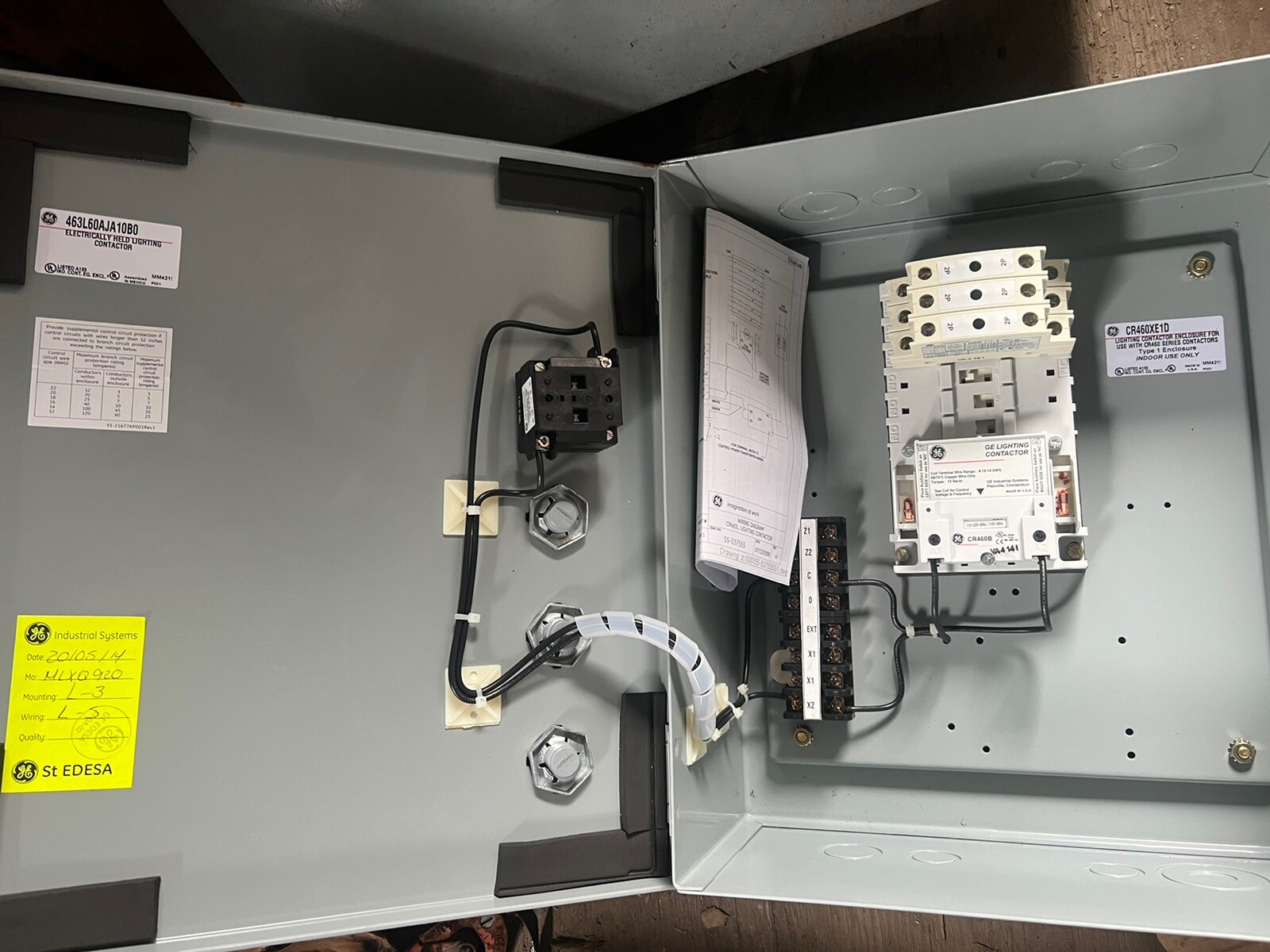 NEW GE CR460B LIGHTING CONTACTOR CR460XP32 IN ENCLOSURE CR460XE1D BRAND NEW eBay