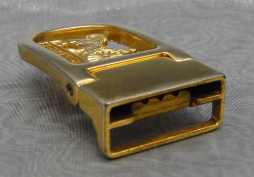 Céline Vintage Horse Carriage Gold-Tone Belt Buckle Replacement L 6cm x W 3.4cm - Picture 4 of 5