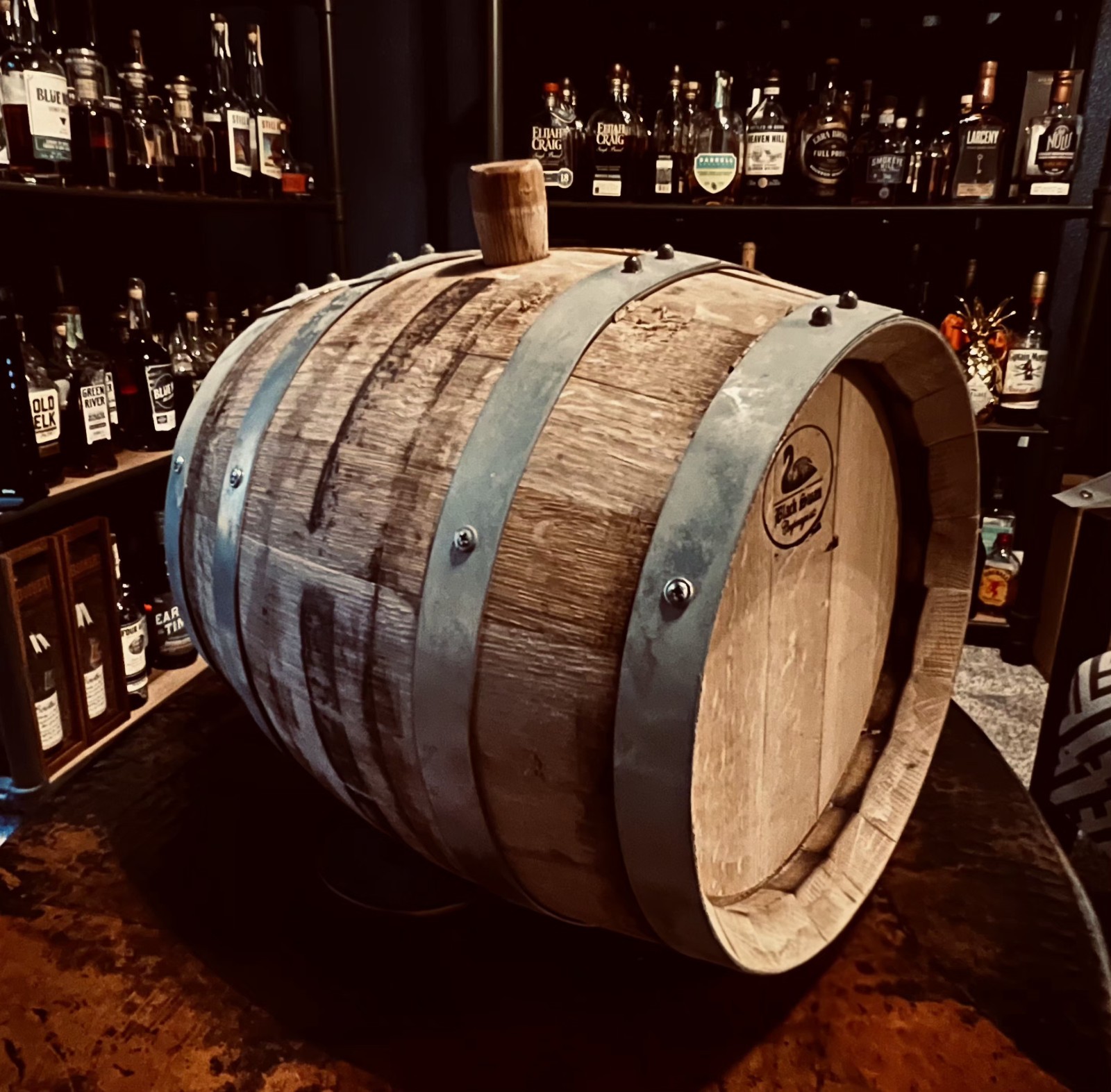 Black Swan 5 Gallon Barrel Bourbon/Rye/Malt Whiskey American Oak Moonshine Char3