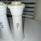 Vintage Tupperware 6.5" White Hourglass Flip Top Salt & Pepper Shakers Set #718 — photo 3