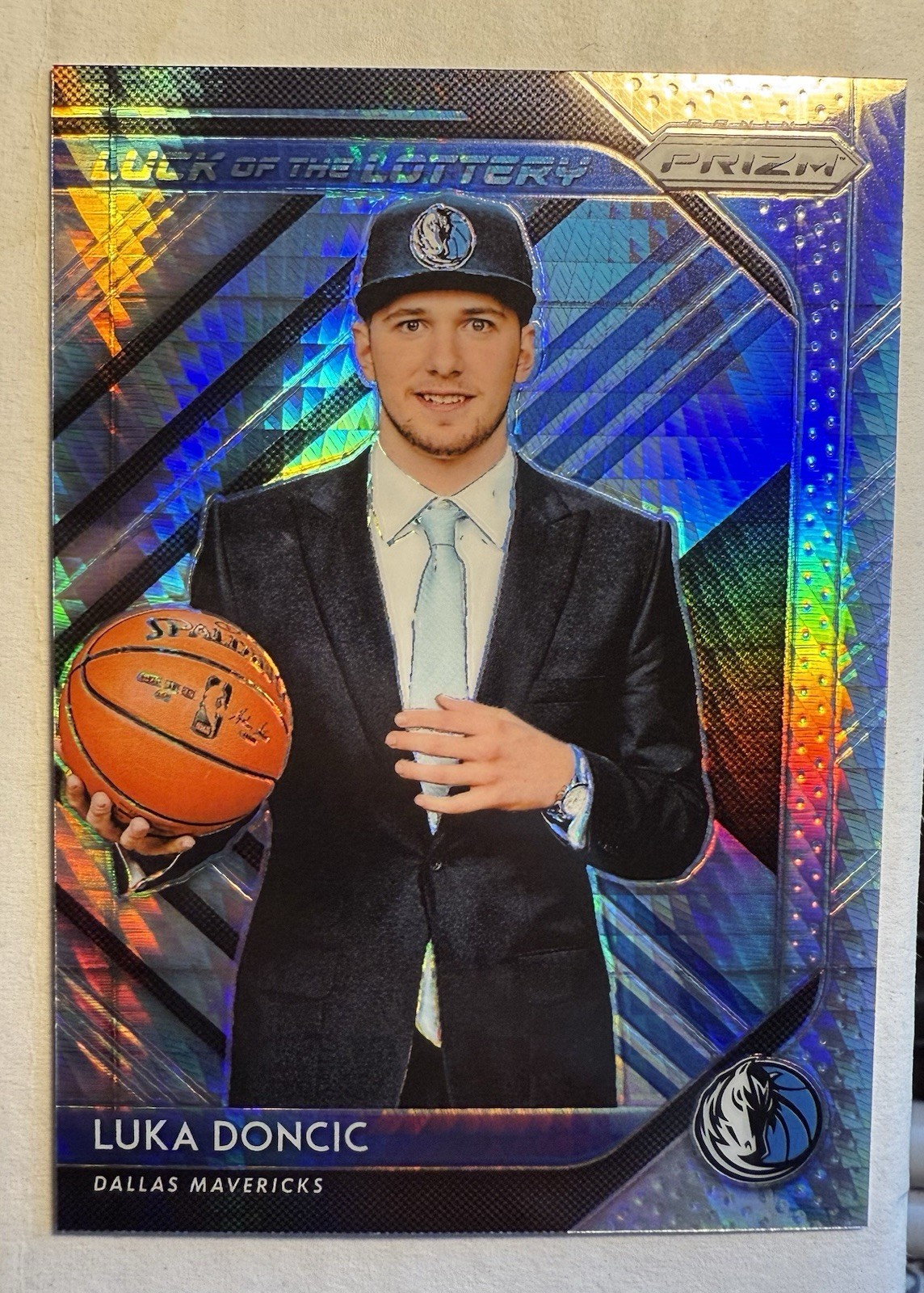 2018-19 Panini Prizm #3 Hyper Luck Of The Lottery Luka Doncic Rc SP Lakers
