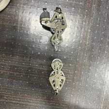 Lewmar block preventer or vang 2" top sheave 1 1/2 bottom cam cleat becket