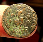 ANCIENT ROMAN AE 18 COIN GRATIAN 378-383AD.ANTIOCH MINT ANT MM ROMA SEATED — photo 6