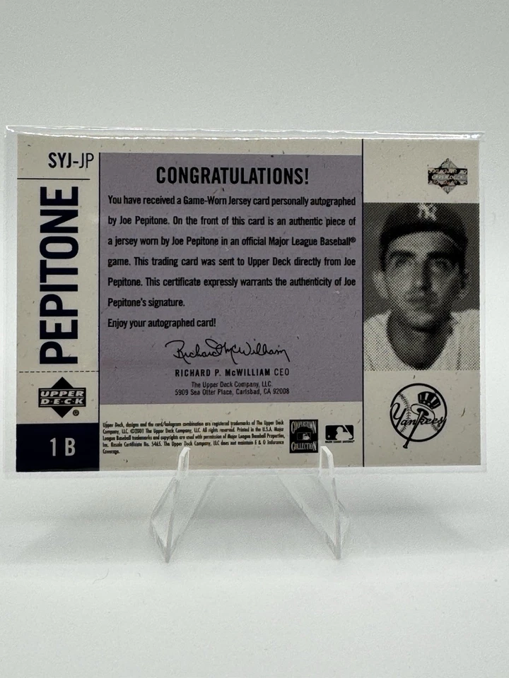 2001 Upper Deck Legends of New York Joe Pepitone #SYJ-JP automático, camiseta usada en el juego Foto 2 de 2
