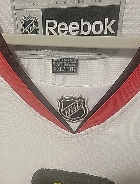 REEBOK NHL CHICAGO BLACKHAWKS PATRICK KANE # 88 CLÁSICO DE INVIERNO 2015 PARA HOMBRE XXl 2x Foto 3 de 4