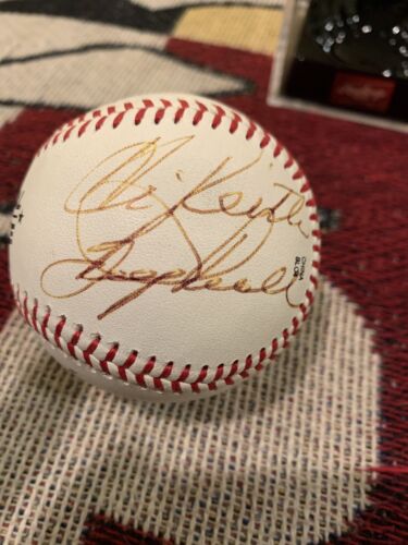 Baltimore Orioles Boog Powell Signed Rawlings ROMLB Baseball In Cube  - Picture 1 of 7