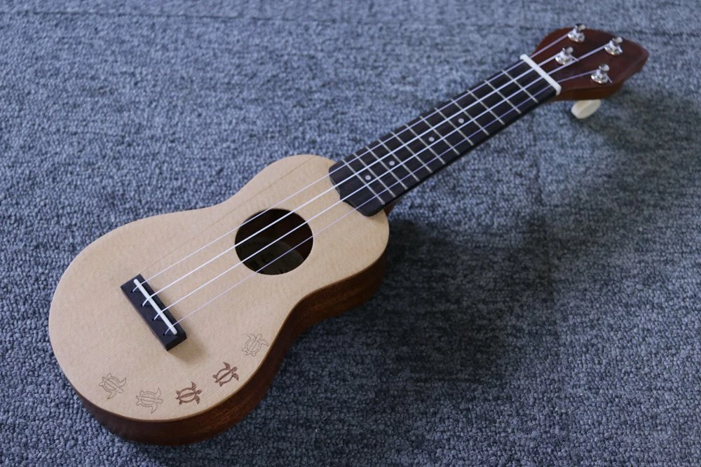 Piccolo ukulele sale
