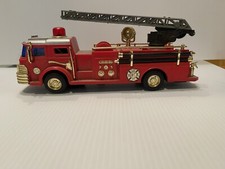 New Bright 1980 Battery Operated Fire Engine Bump N Go Action