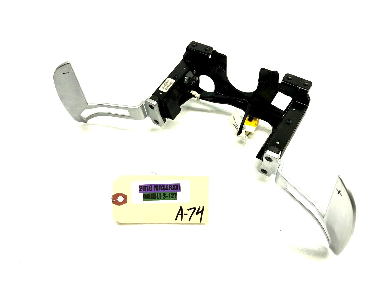 2014-2020 MASERATI GHIBLI S STEERING WHEEL SHIFTER PADDLES SWITCH PAIR OEM.