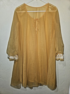 VTG 60's FLAIR Union Made Orangie yellow Nightgown Robe PS