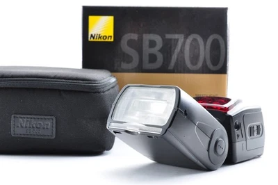 Flash Nikon Speedlight SB-700 presque comme neuf pour montage à chaussures Z2249 - Photo 1/4