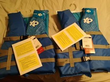 X20 Universal Life Jacket Adult 2 Pack and Onyx XS