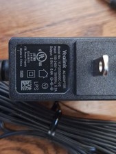  2 Yealink 5V/0.6A AC Adapter Wall Charger - Black 1 DVE 1 CISCO PHONES 4 