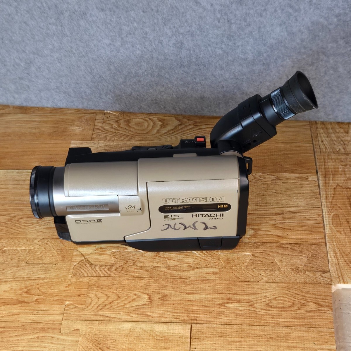 Hitachi VM-H710A Video 8 Hi8 Camcorder For parts | eBay
