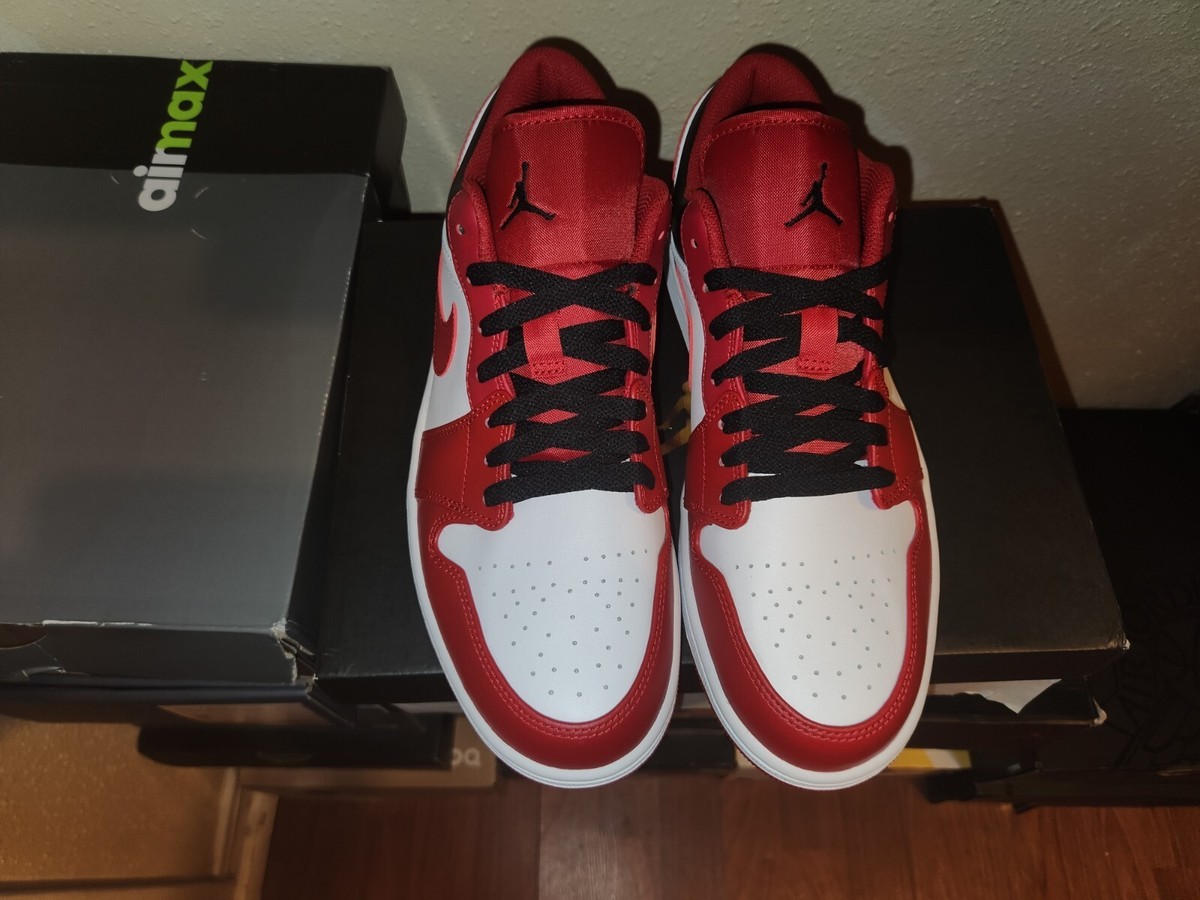 Nike Air Jordan 1 Low Bulls Reverse Black Toe Mens 11 Athletic Shoes 553558-163 Jordan 1 Low  main image 2
