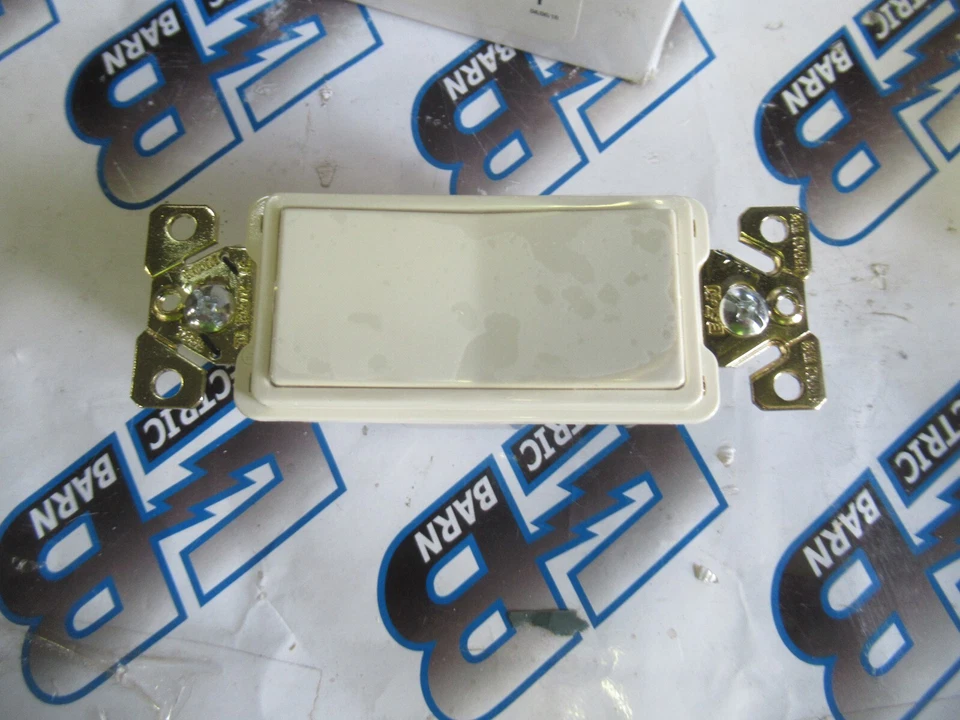 Interruptor Decora Cooper 7621A-BOX (10) Grado Comercial 20 Amp 120/277V 1P -NUEVO-B Foto 3 de 4