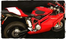 DUCATI SUPER BIKE 749 / 999   (2000-08) Snake Skin Tank Grips 62-0053-SS