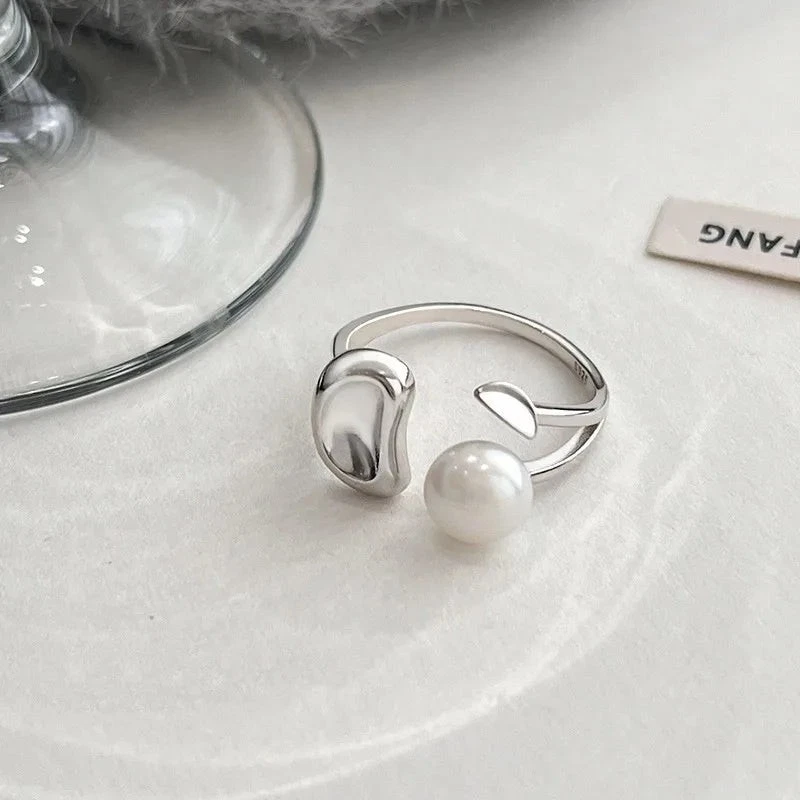 Anello Aperto da Donna in Argento Tailandese con Luna Geometrica - Immagine 4 di 4