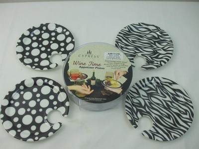 Cypress Home 4 Appetizer Plates w/ Wine Glass Holder Black White Melamine 7''