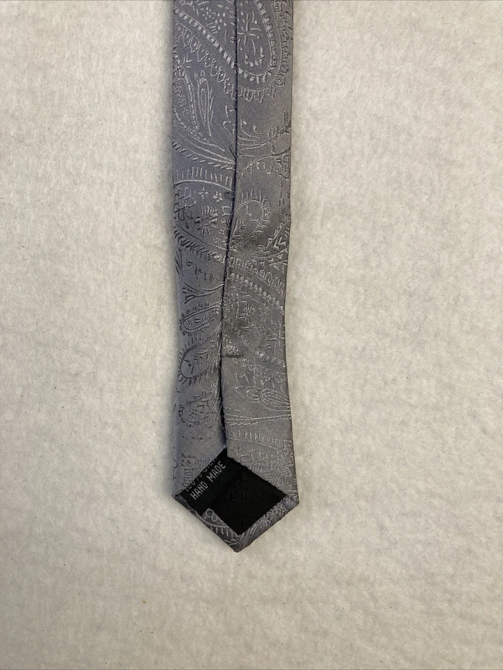 "Corbata Esuvio Napoli 100 % seda gris/plateada cachemira hecha a mano usada en excelente estado 60""" Foto 4 de 4