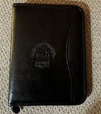 Esclusivo Disney Leadership Padfolio Castello MK in rilievo ottime condizioni 